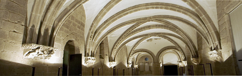 Pazo Real de Galicia, chamado de Xelmirez, fronte ao Pazo Episcopal do mencionado Bispo